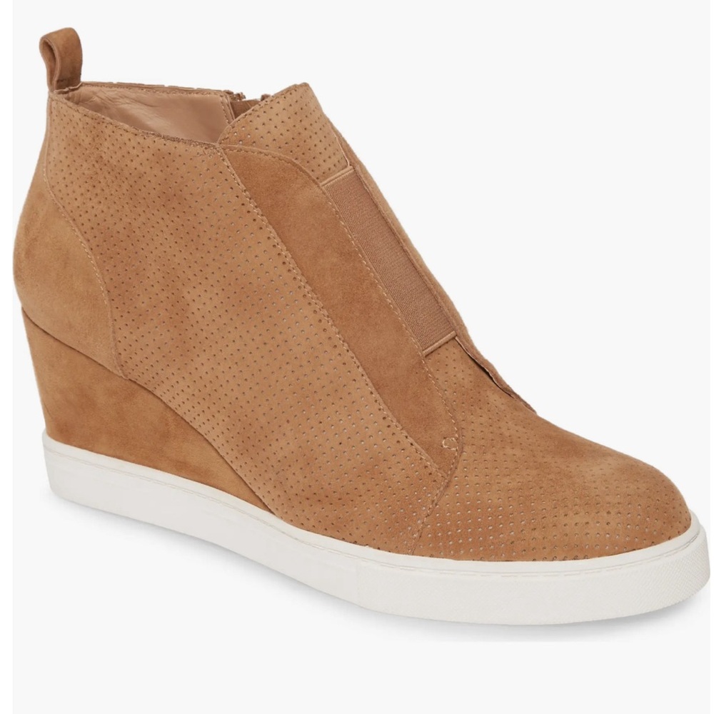 Like New! Paolo Linnea Suede Wedges